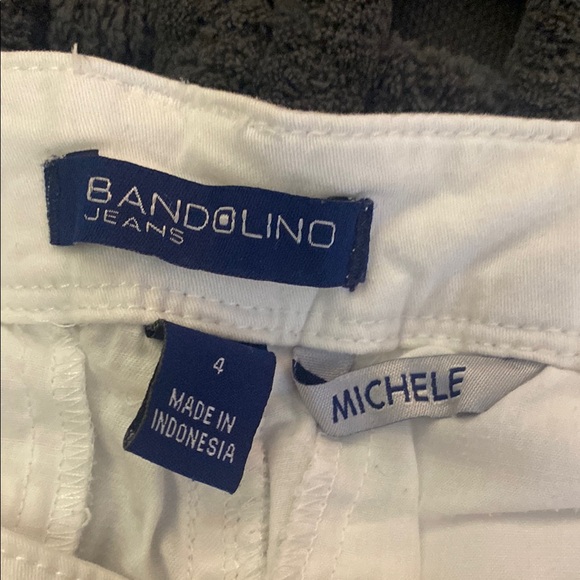 Bandolino Women's White Shorts - Picture 2 of 4